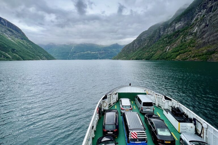 11 Must-Know Tips on Getting Around in Norway by Planes, Boats & Automobiles